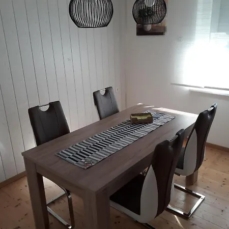 Justin Apartman *