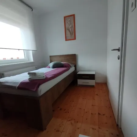 Justin 아파트 블레드