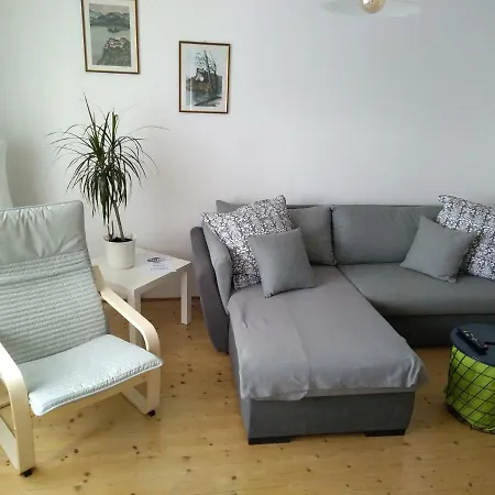 Justin Apartman