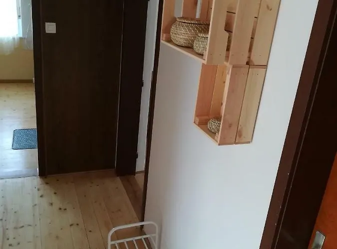 شقة Justin بليد